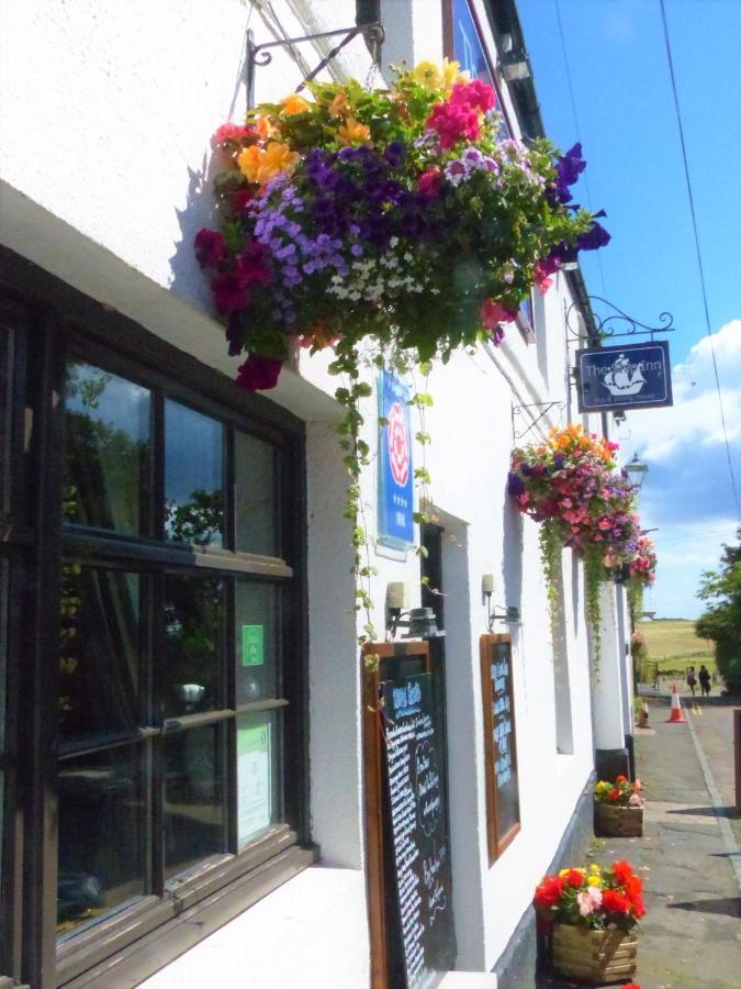 The Ship Inn Holy Island of Lindisfarne 外观 照片