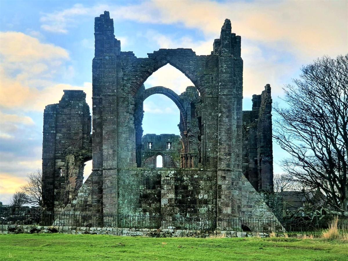 The Ship Inn Holy Island of Lindisfarne 外观 照片